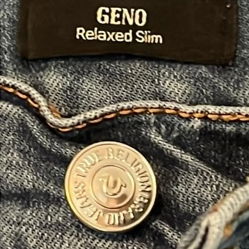 True Religion Jeans Geno Relaxed Slim 34/32 Medium Wash  Distressed  Boho Hippie